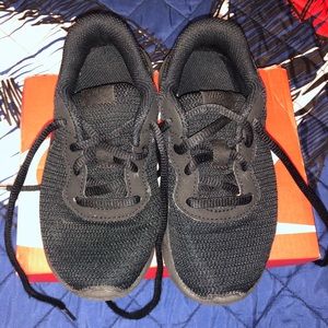 Boys sneakers Nike 11 size